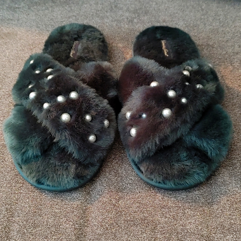 Victoria Secret Crossover Faux Fur Slippers Size M